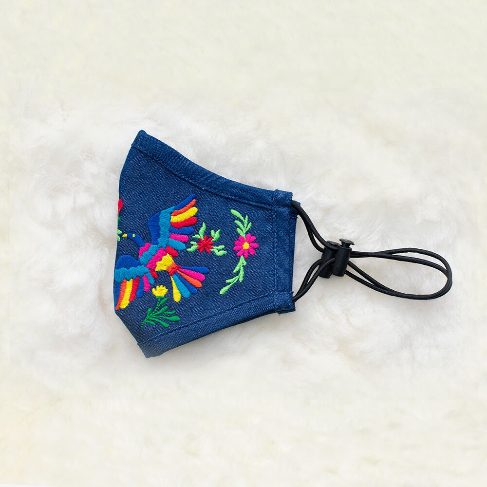 Handbestickter Mundschutz